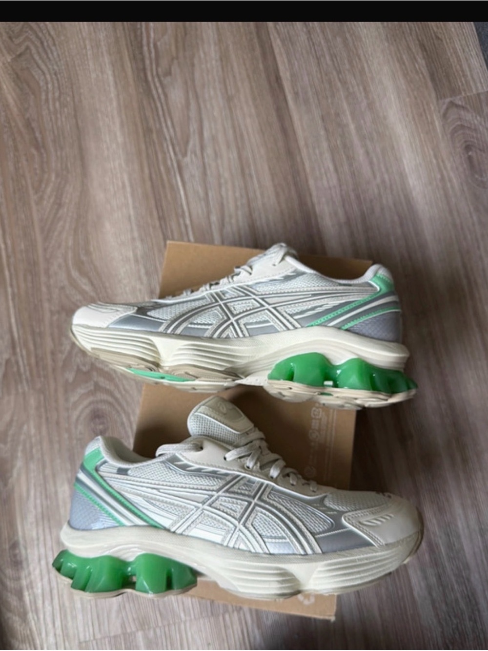ASICS gel kinetic fluent in smoke grey/pure silver - Picture 3 of 8